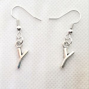 ‼️B2G1 Y Initial Earrings, NEW